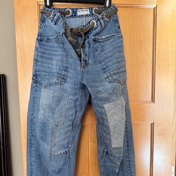 Free People Ankle Jeans - Picture 1 of 2